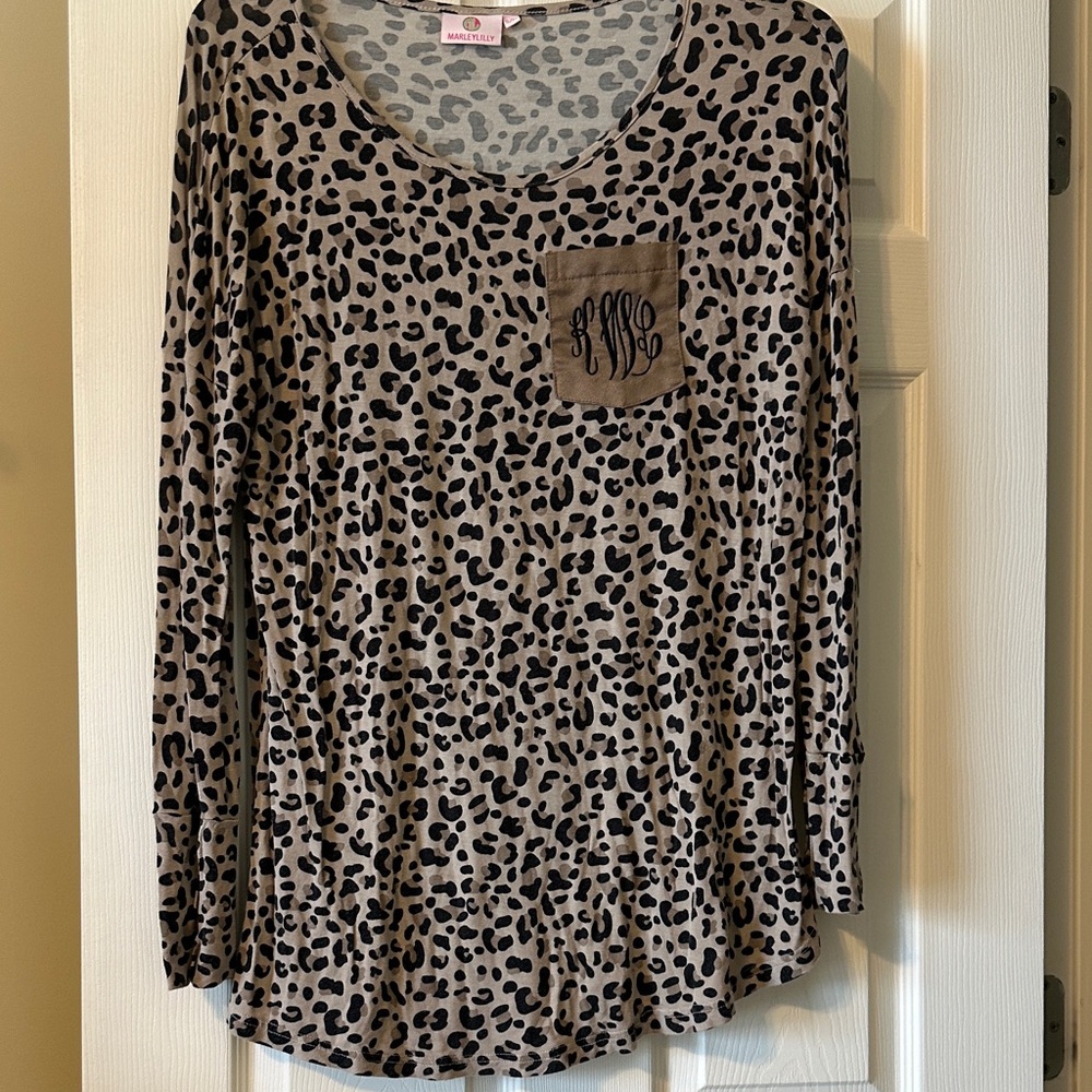 Leopard Print Long Sleeve Top
